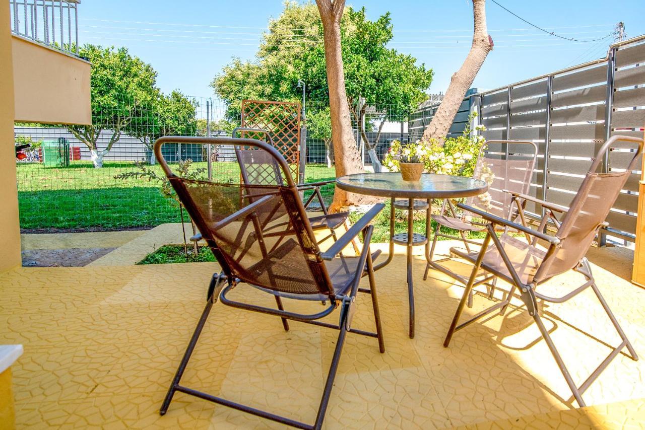 Pine Trees Apartment Preveza Exterior photo