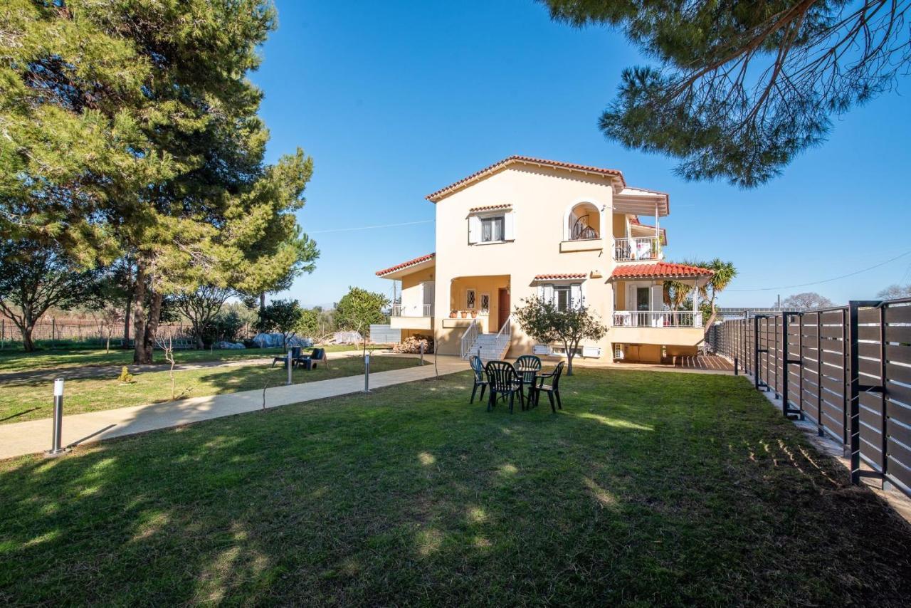 Pine Trees Apartment Preveza Exterior photo